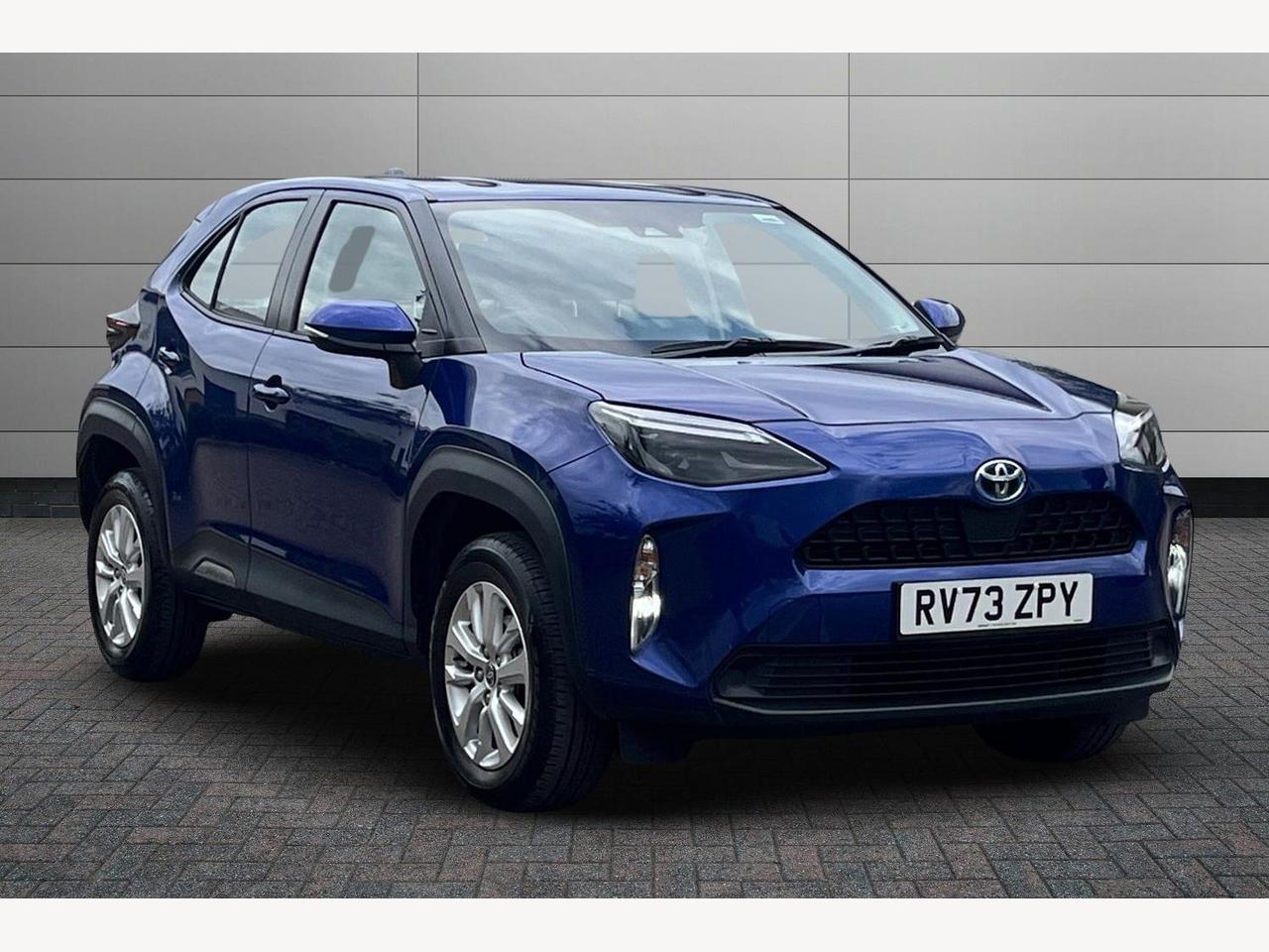 Main listing image - Toyota Yaris Cross