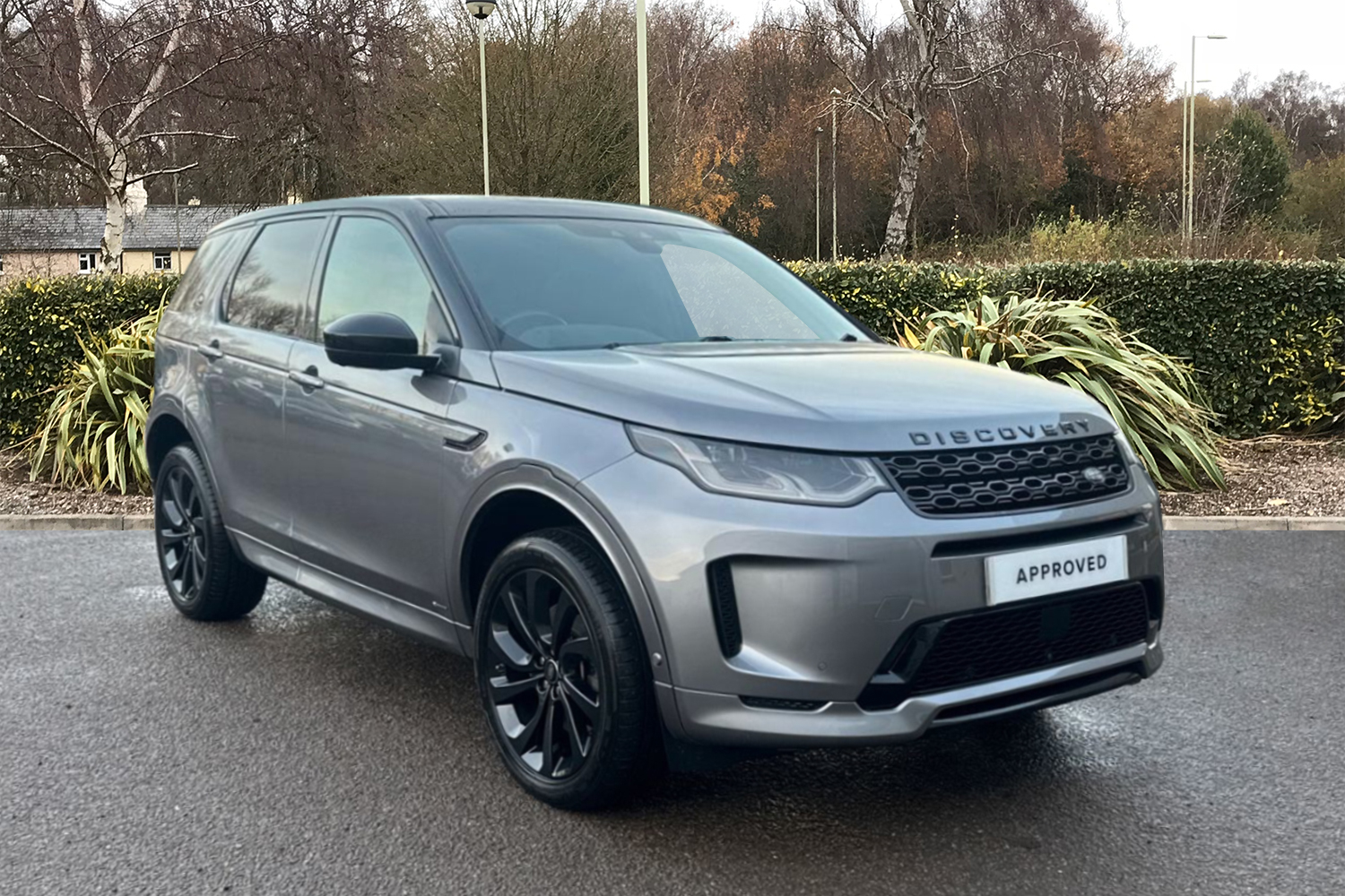 Main listing image - Land Rover Discovery Sport