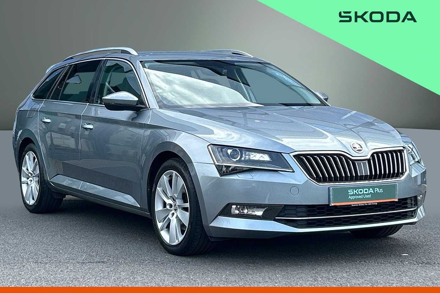Main listing image - Skoda Superb