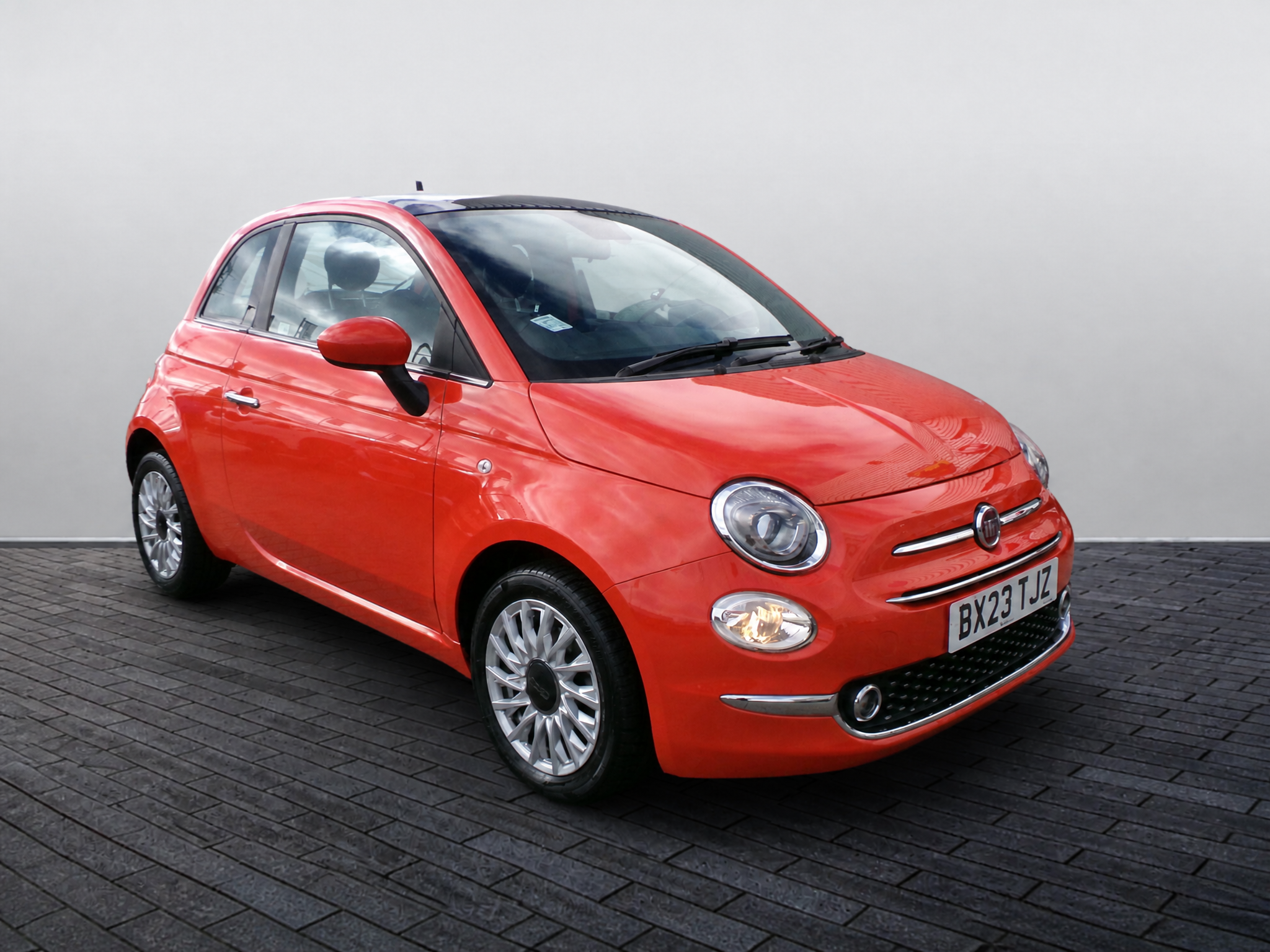 Main listing image - Fiat 500