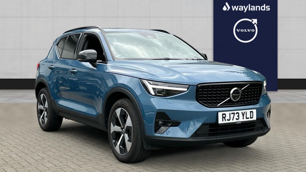 Main listing image - Volvo XC40