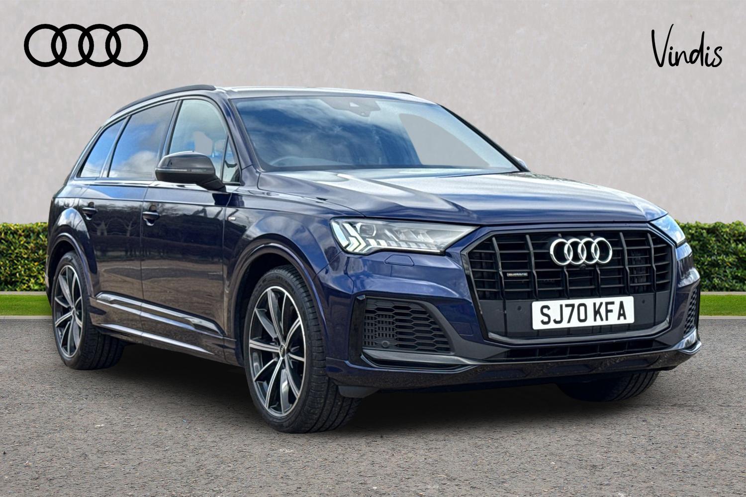 Main listing image - Audi Q7