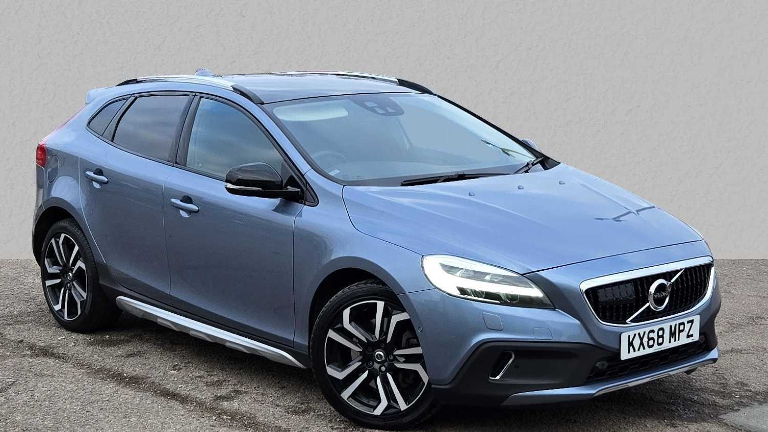 Main listing image - Volvo V40 Cross Country