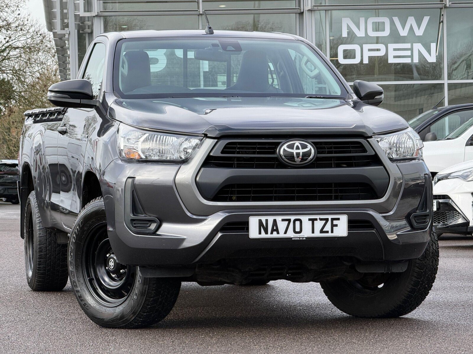 Main listing image - Toyota Hilux
