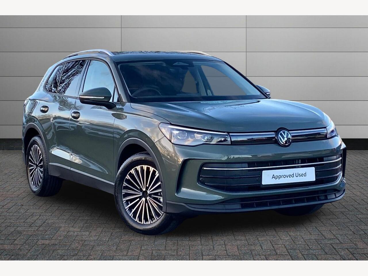 Main listing image - Volkswagen Tiguan