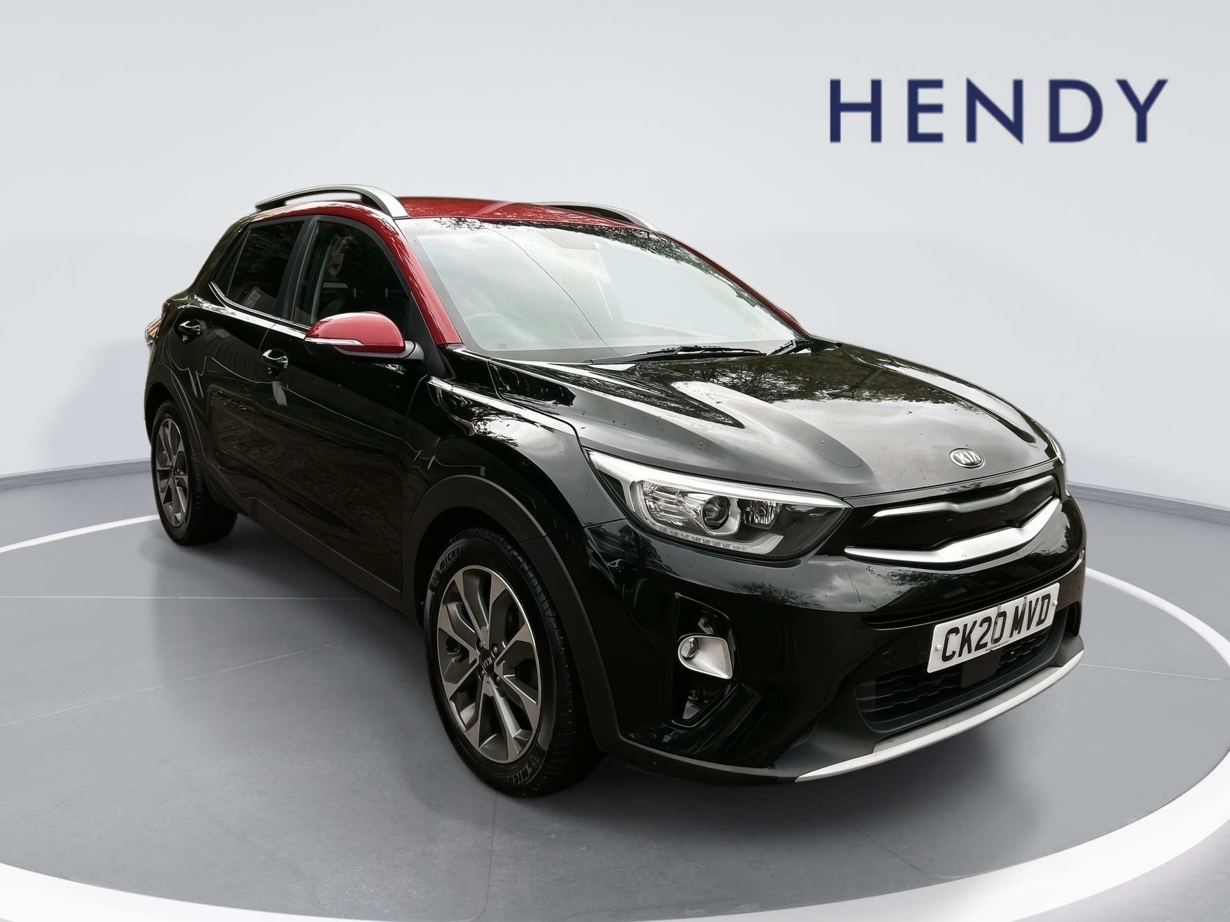 Main listing image - Kia Stonic