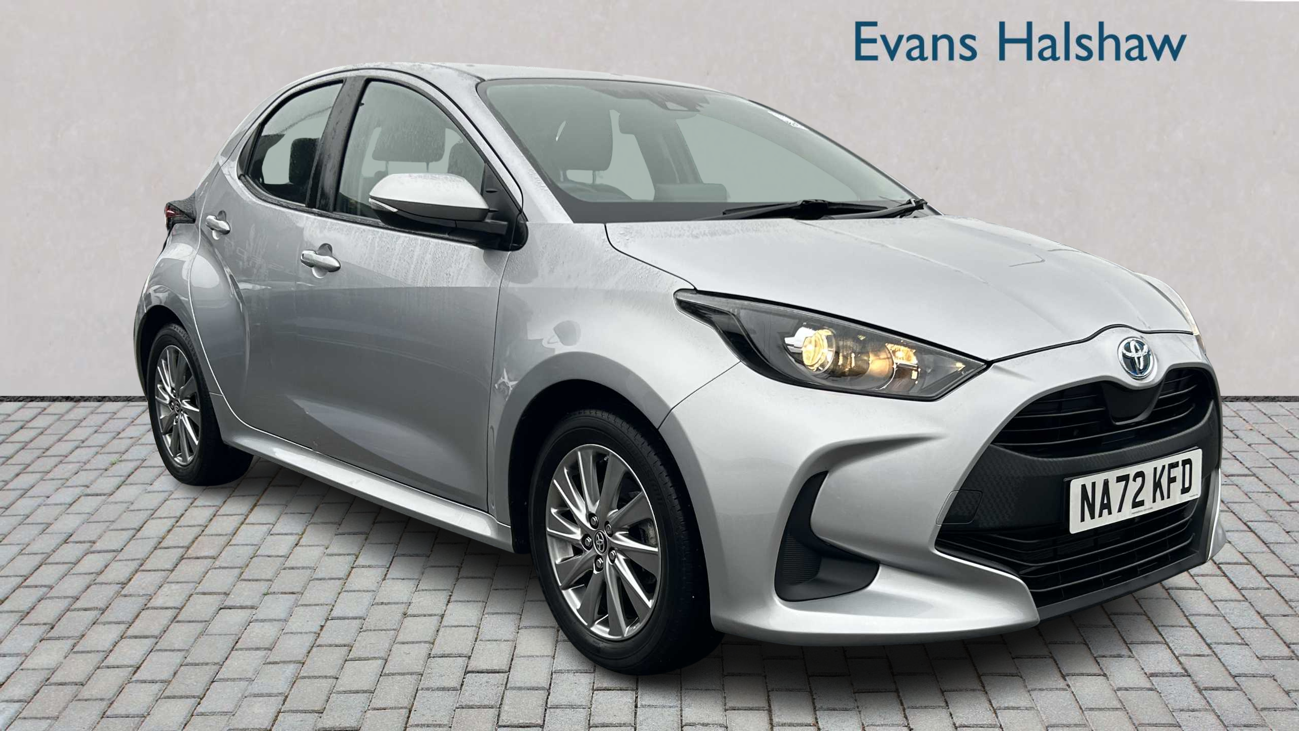 Main listing image - Toyota Yaris