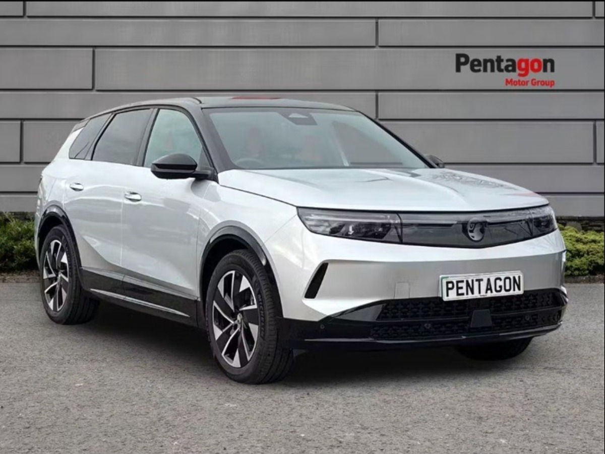 Main listing image - Vauxhall Grandland