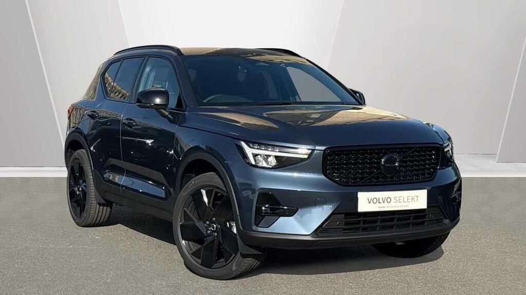 Main listing image - Volvo XC40