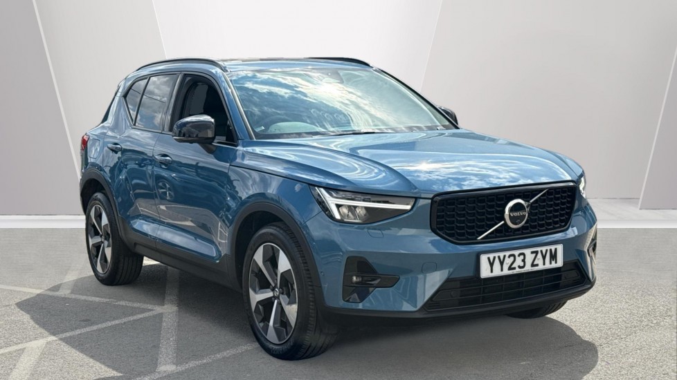 Main listing image - Volvo XC40