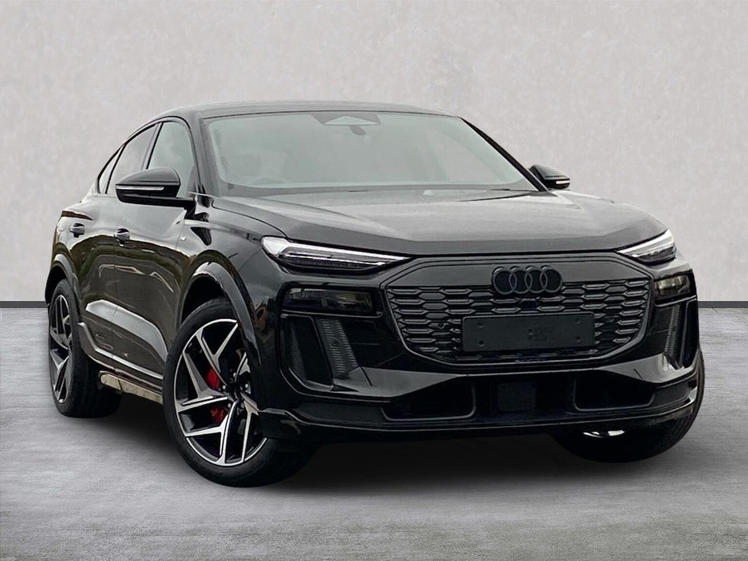 Main listing image - Audi Q6 e-tron