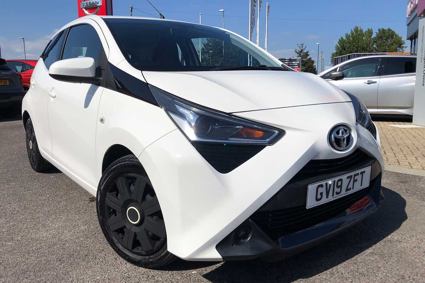 Main listing image - Toyota Aygo