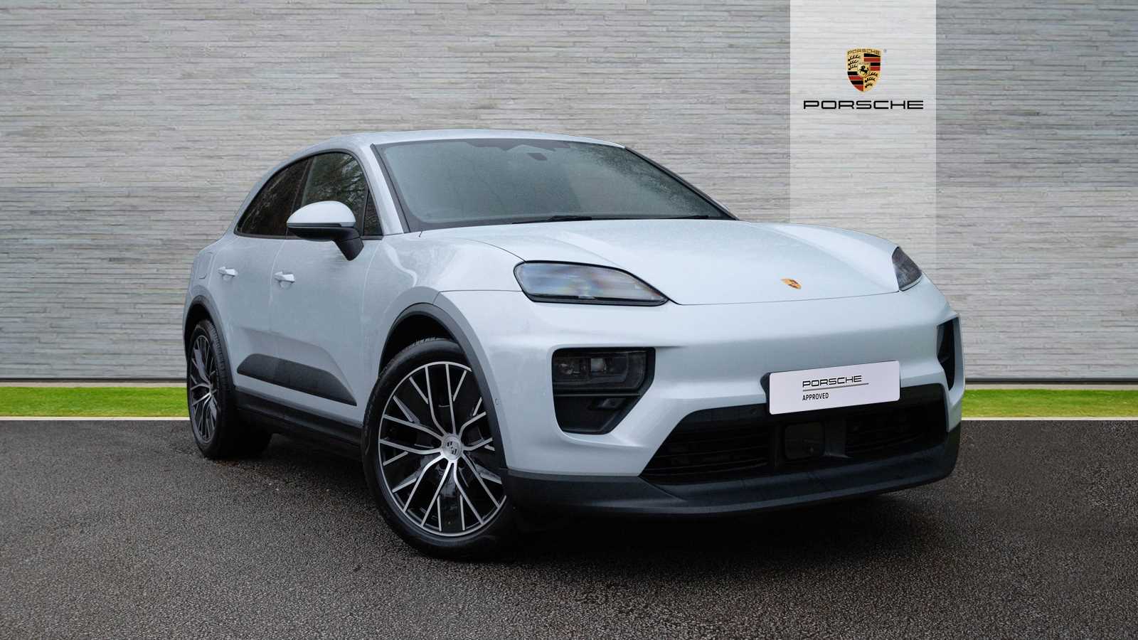 Main listing image - Porsche Macan