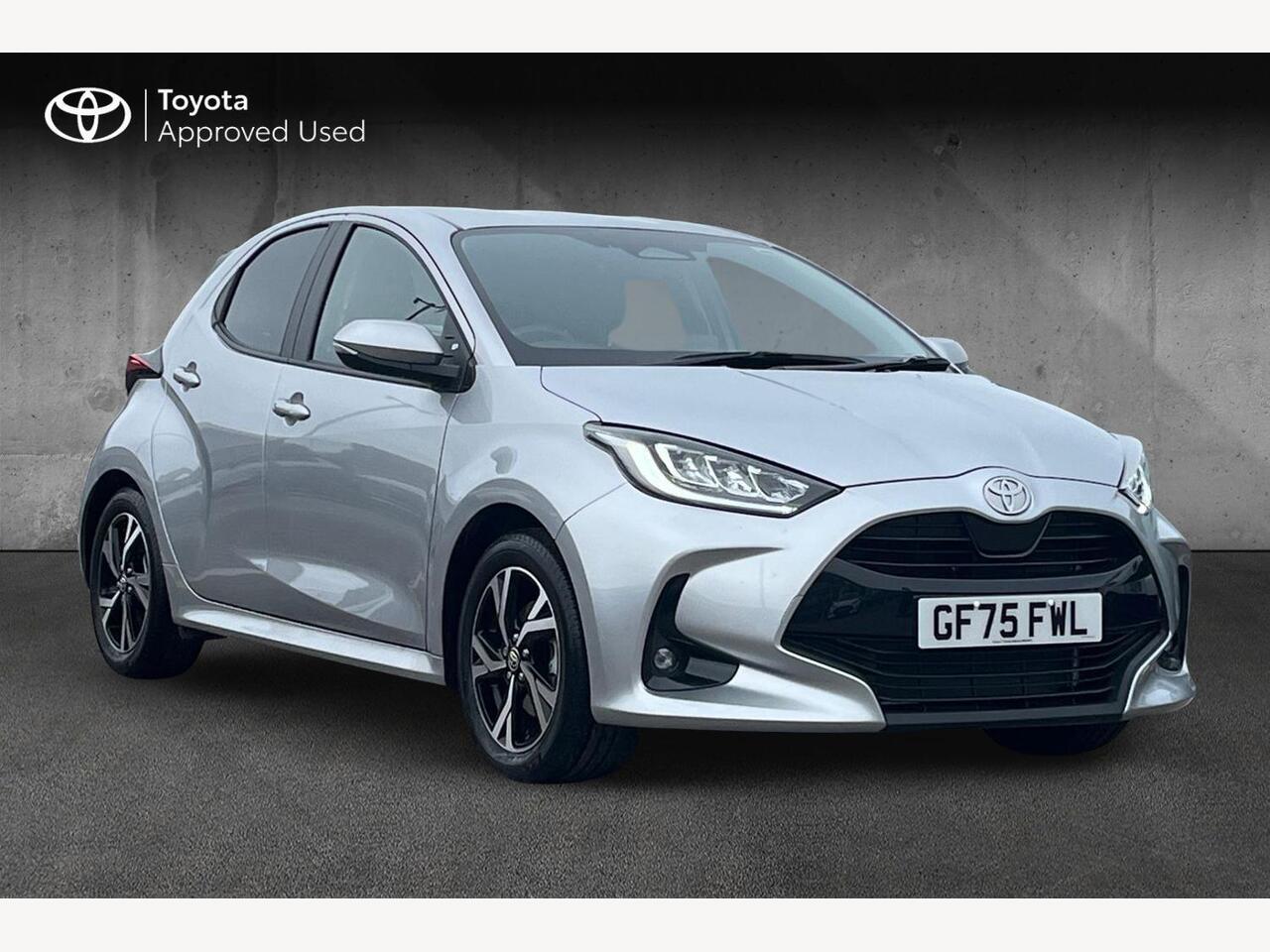 Main listing image - Toyota Yaris