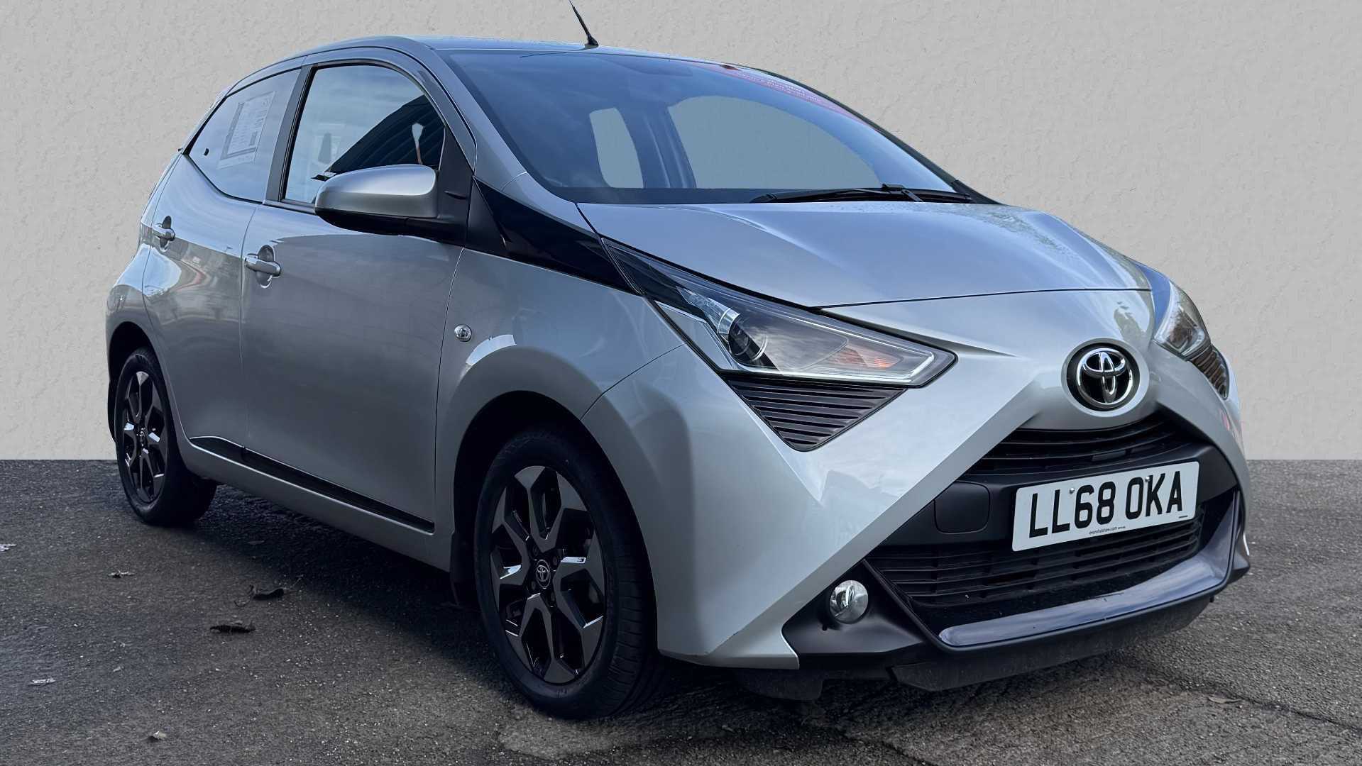 Main listing image - Toyota Aygo