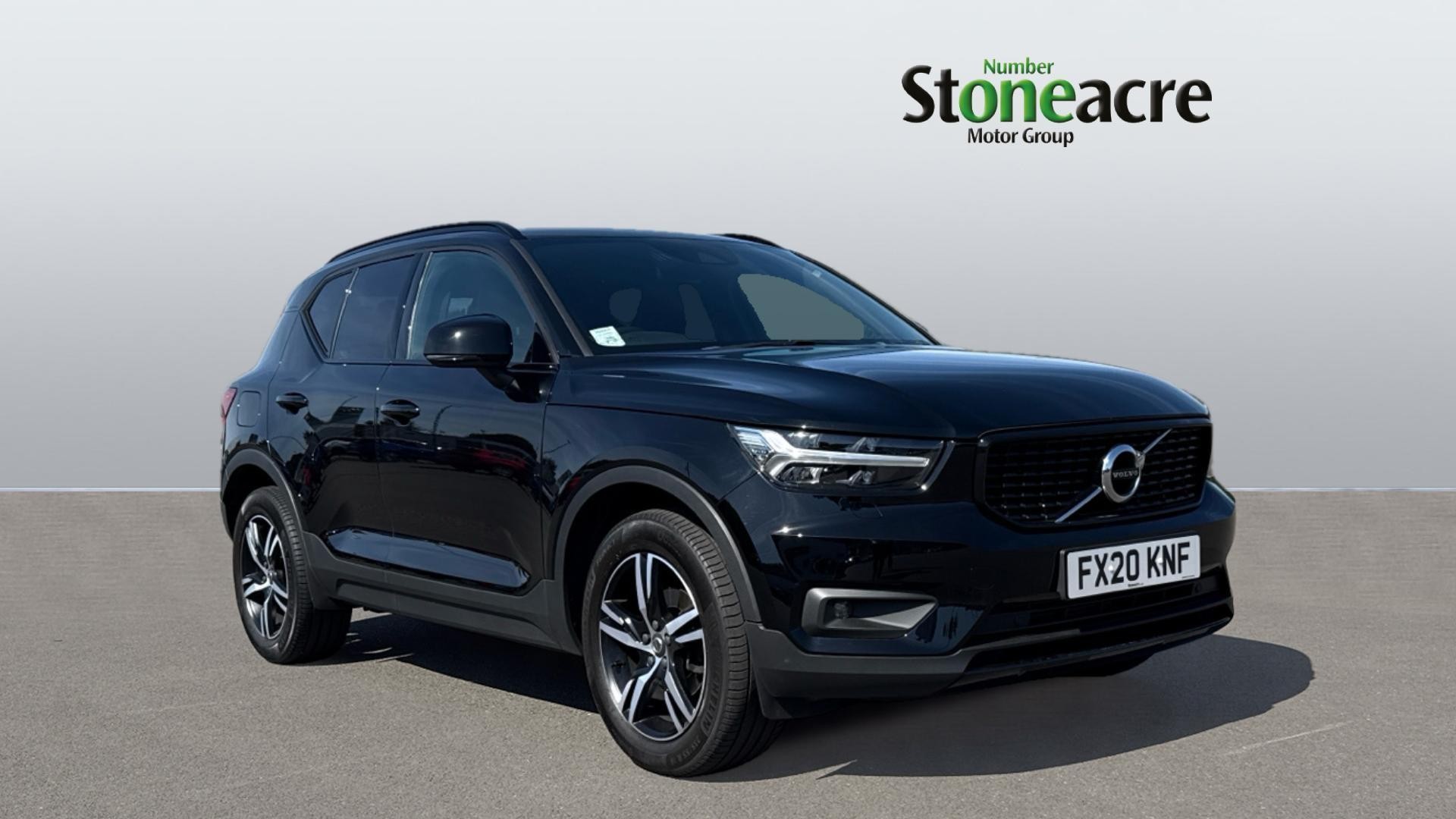 Main listing image - Volvo XC40