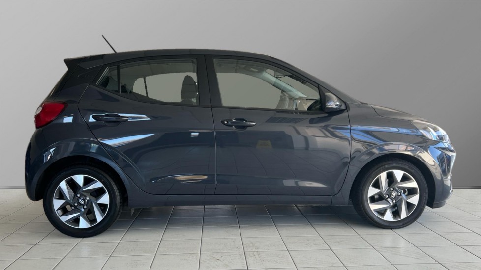 Main listing image - Hyundai i10