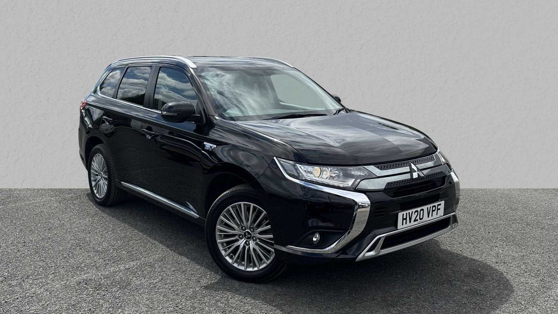 Main listing image - Mitsubishi Outlander