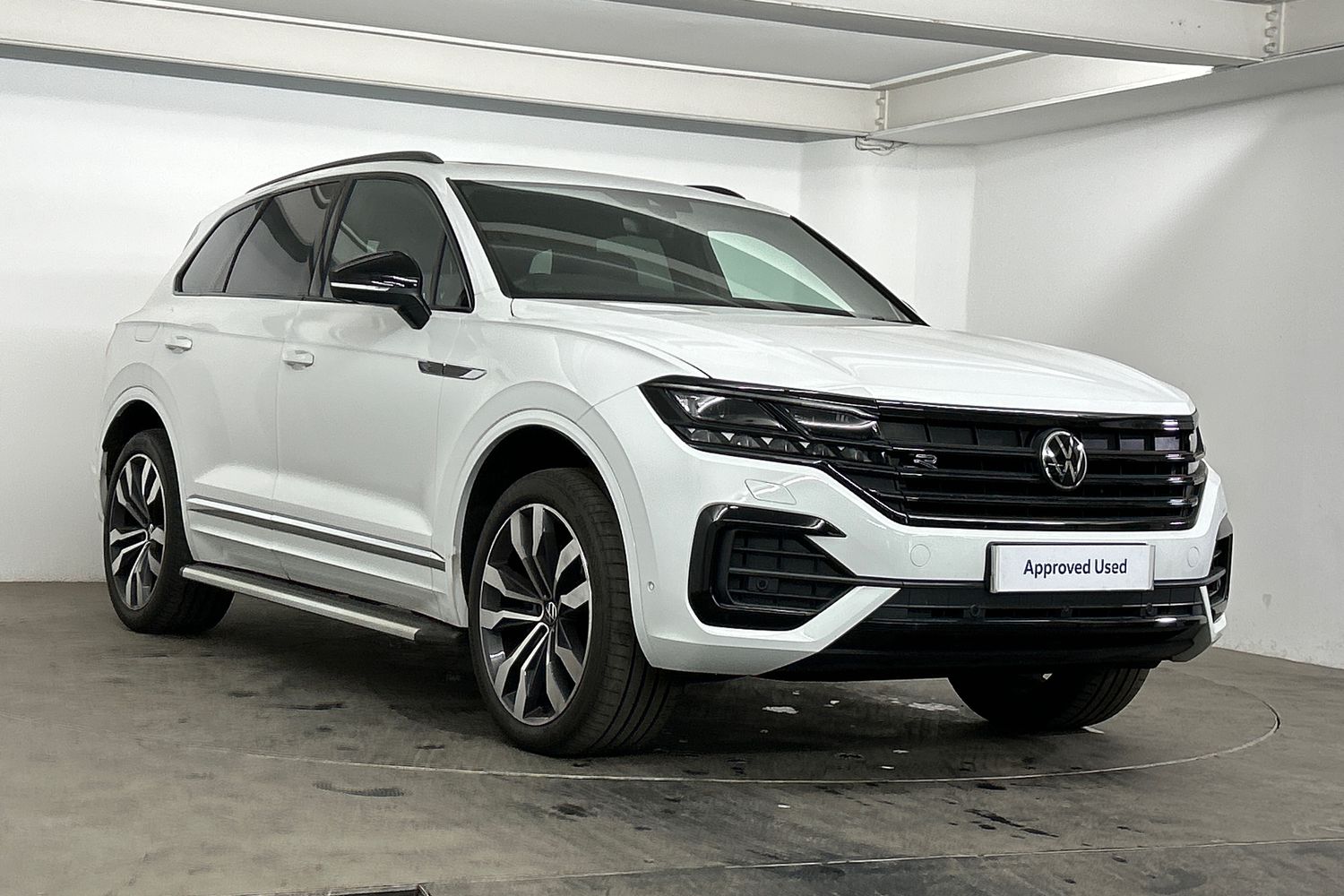 Main listing image - Volkswagen Touareg