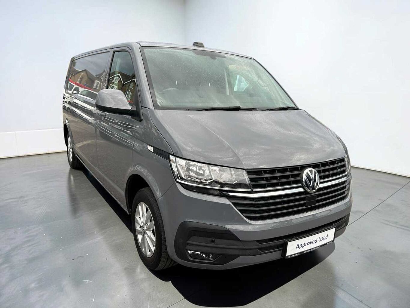 Main listing image - Volkswagen Transporter