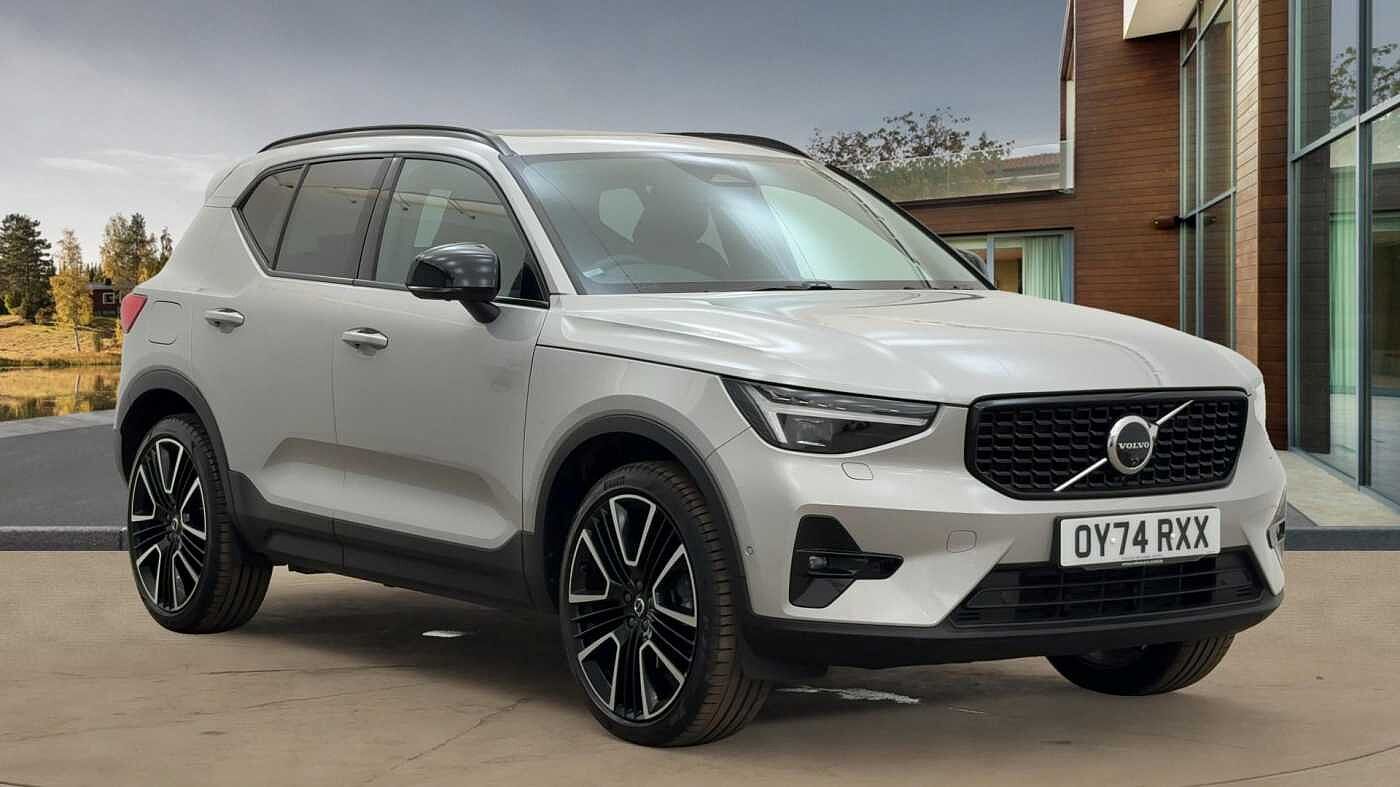Main listing image - Volvo XC40