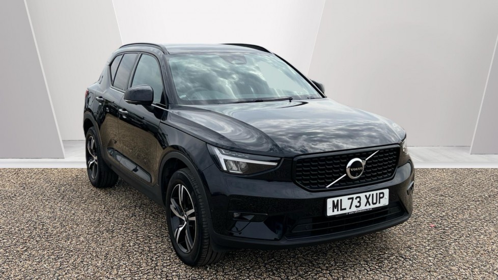 Main listing image - Volvo XC40