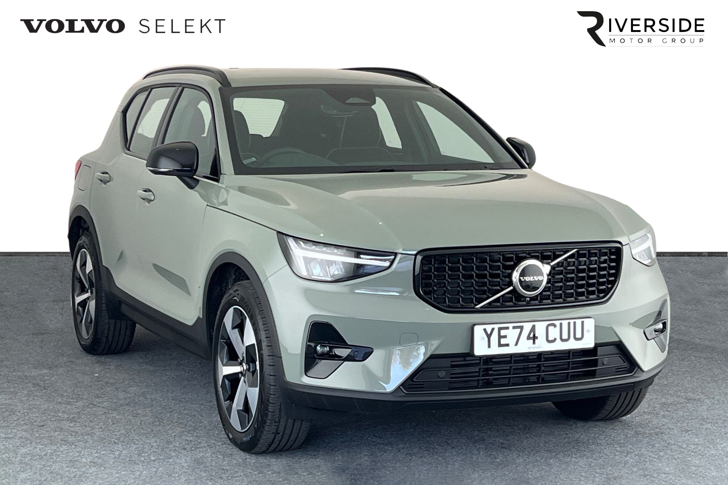 Main listing image - Volvo XC40