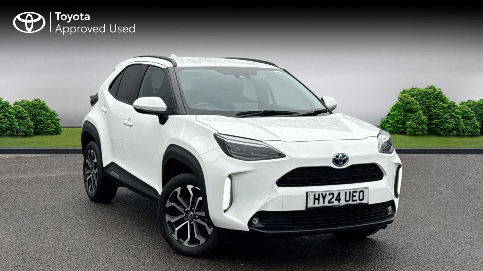 Main listing image - Toyota Yaris Cross