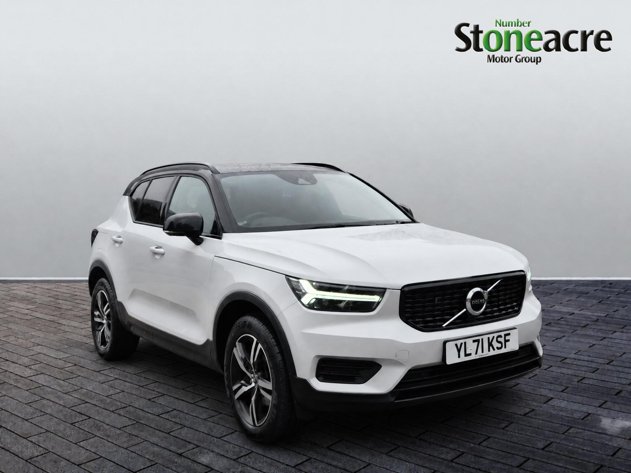 Main listing image - Volvo XC40