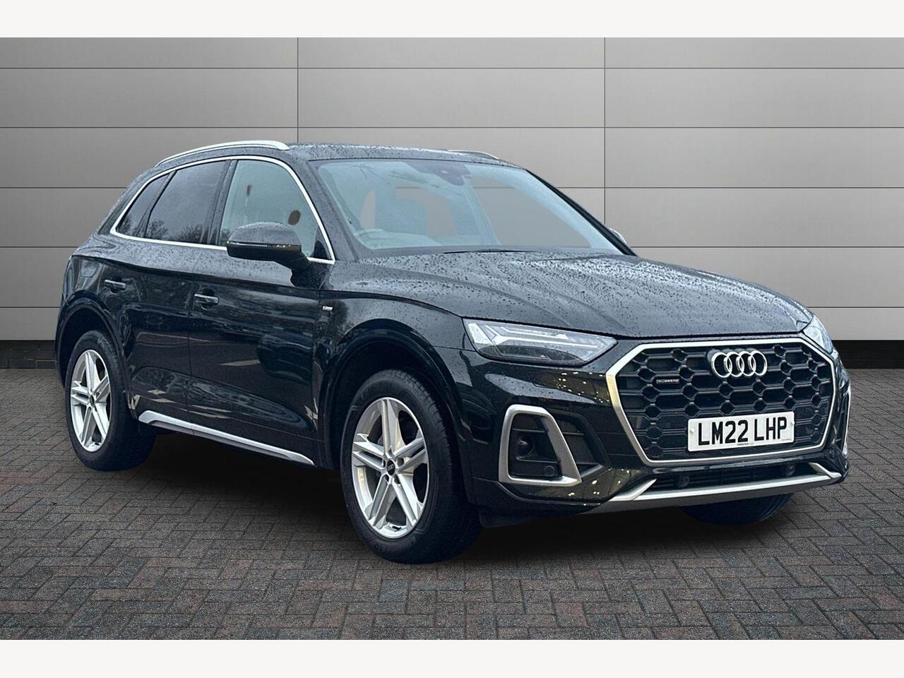 Main listing image - Audi Q5