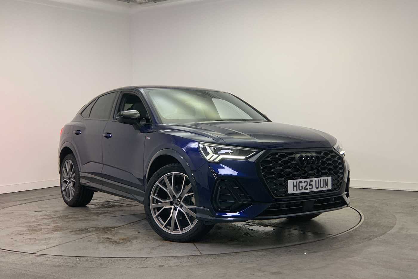 Main listing image - Audi Q3