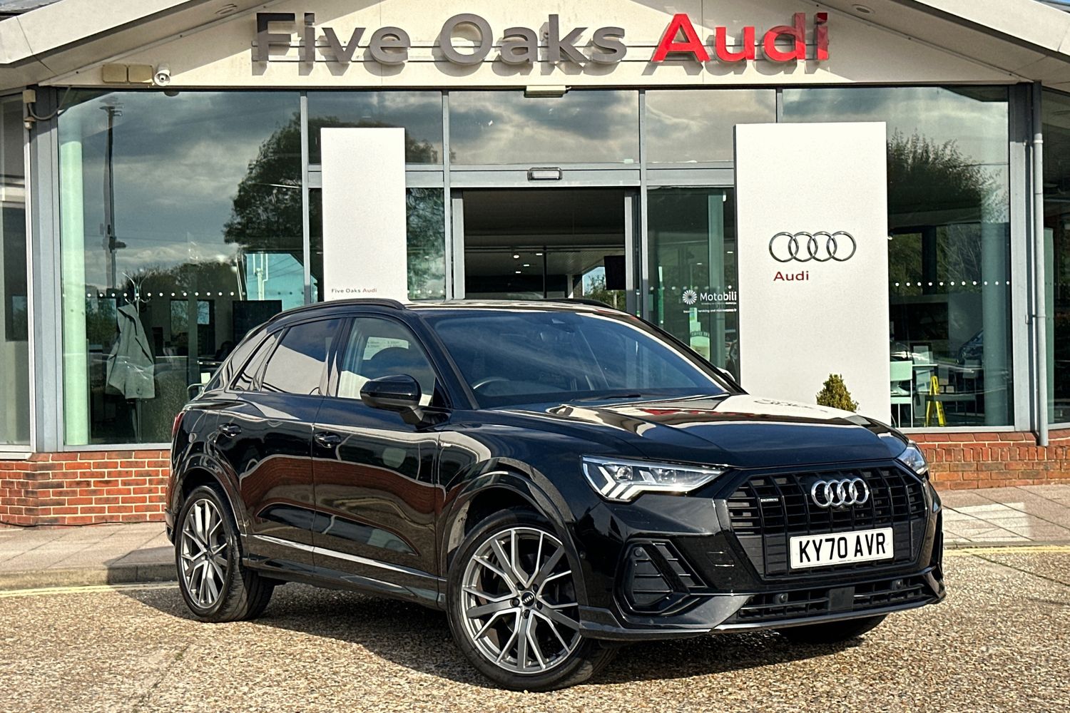 Main listing image - Audi Q3