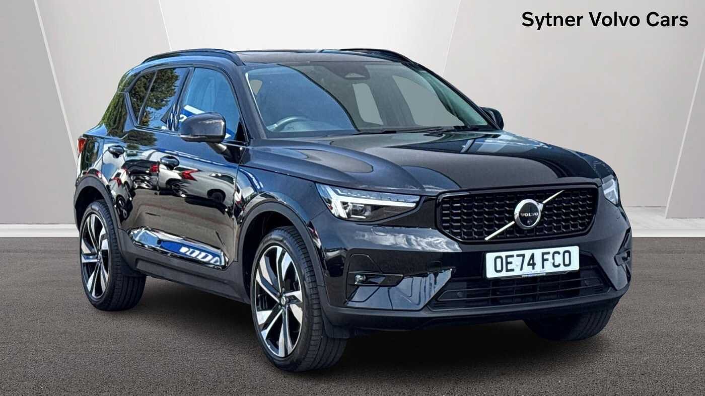 Main listing image - Volvo XC40