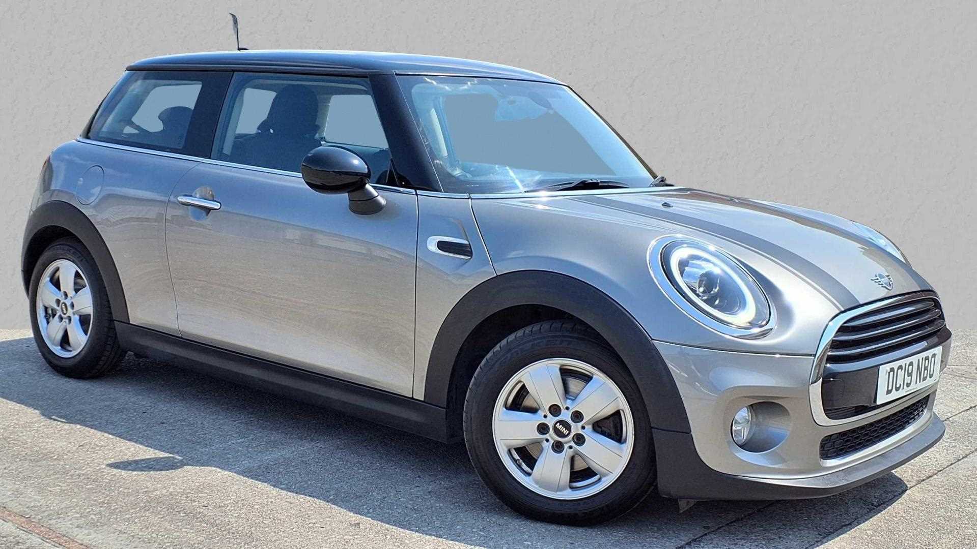 Main listing image - MINI Hatchback