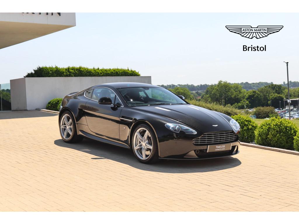 Main listing image - Aston Martin Vantage