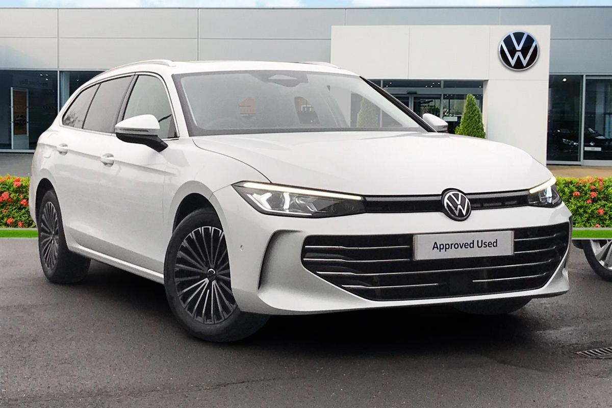 Main listing image - Volkswagen Passat Estate
