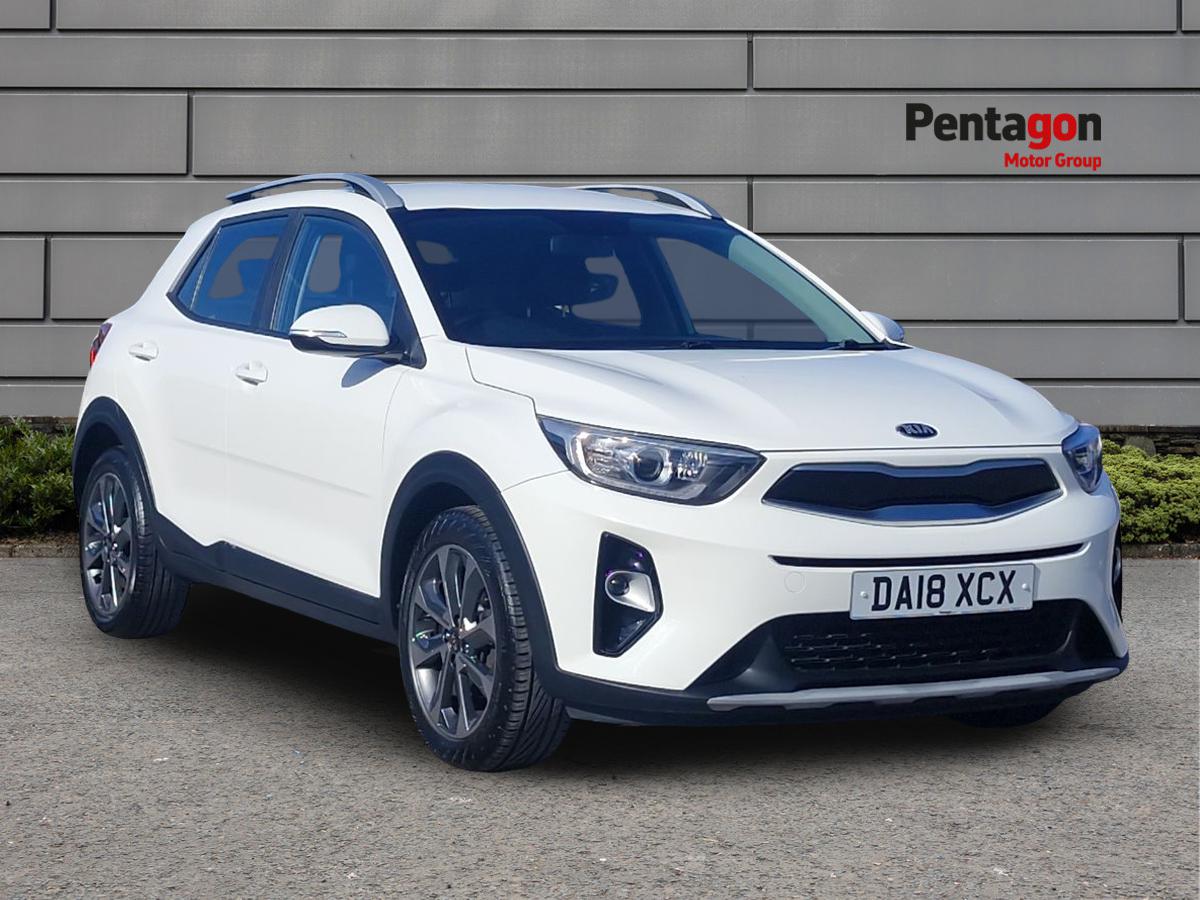 Main listing image - Kia Stonic