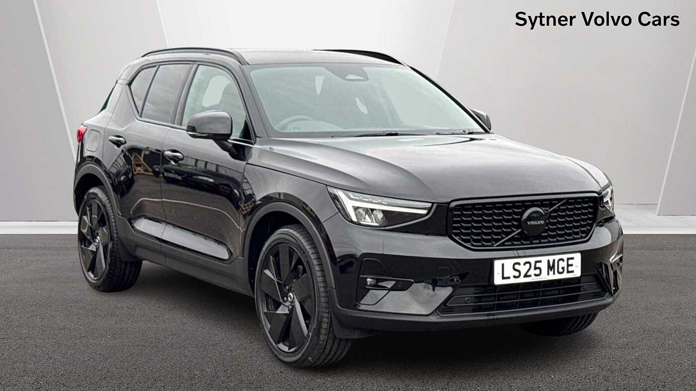 Main listing image - Volvo XC40