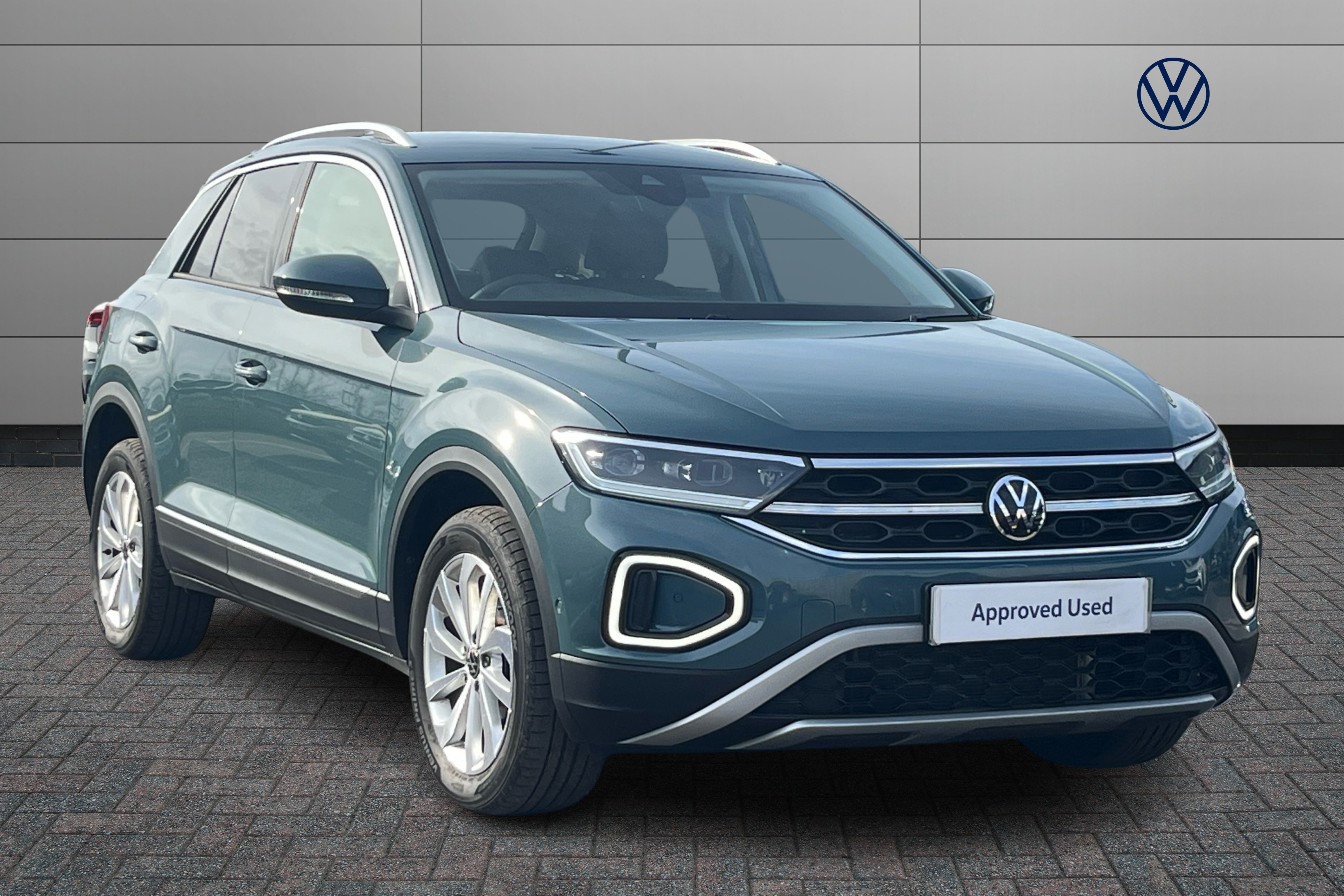 Main listing image - Volkswagen T-Roc
