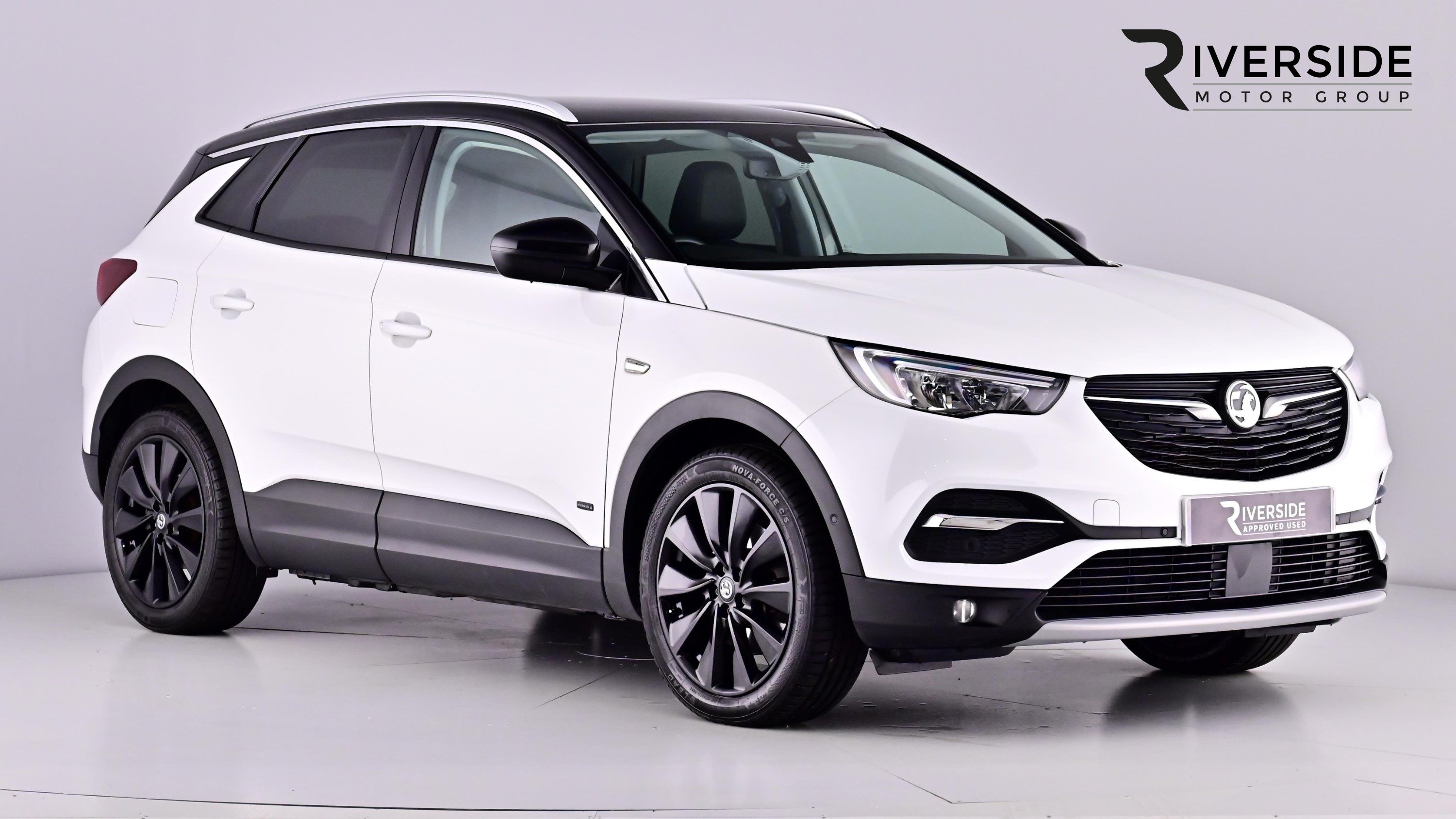 Main listing image - Vauxhall Grandland X