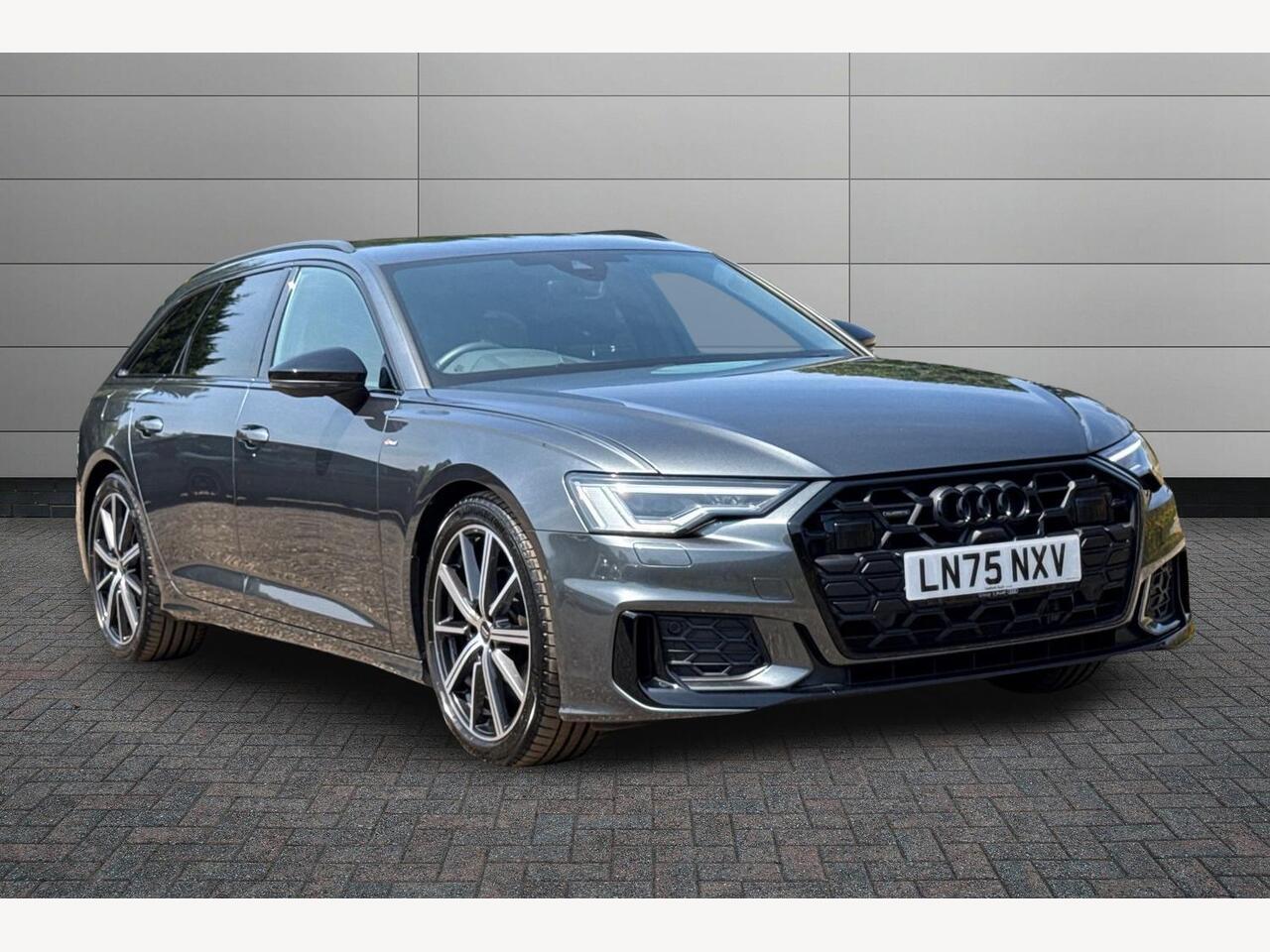 Main listing image - Audi A6
