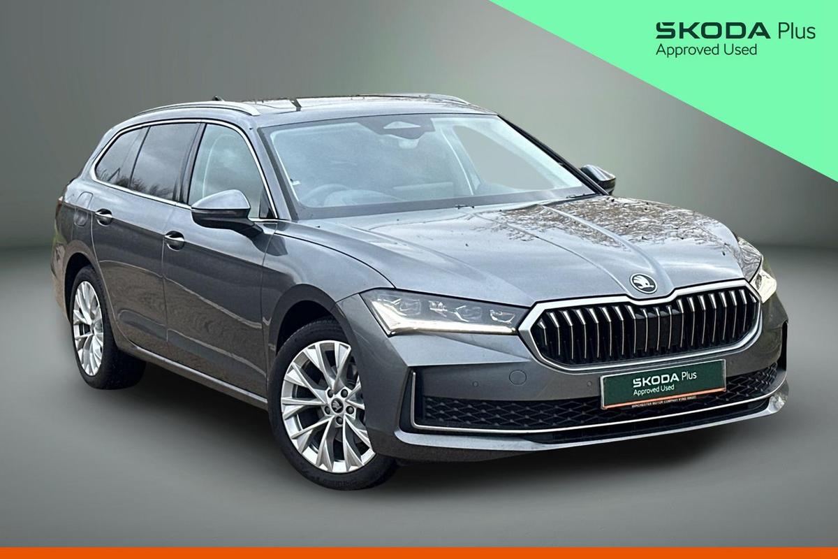 Main listing image - Skoda Superb Estate