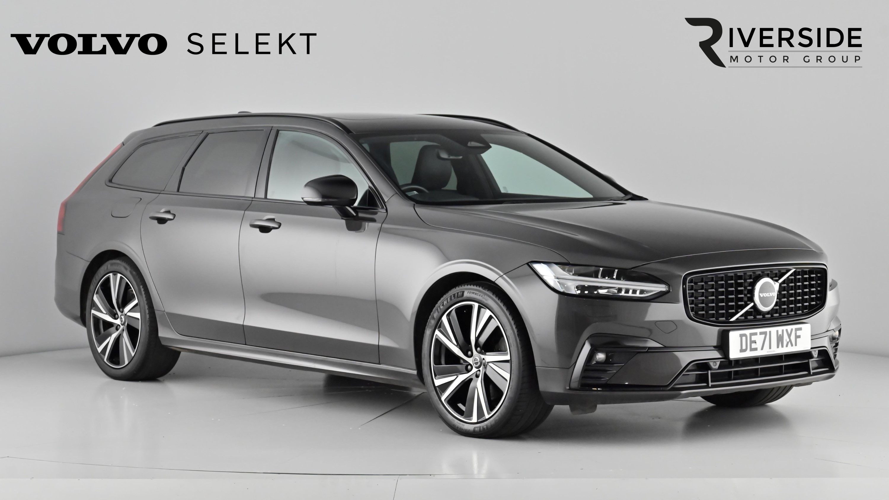 Main listing image - Volvo V90