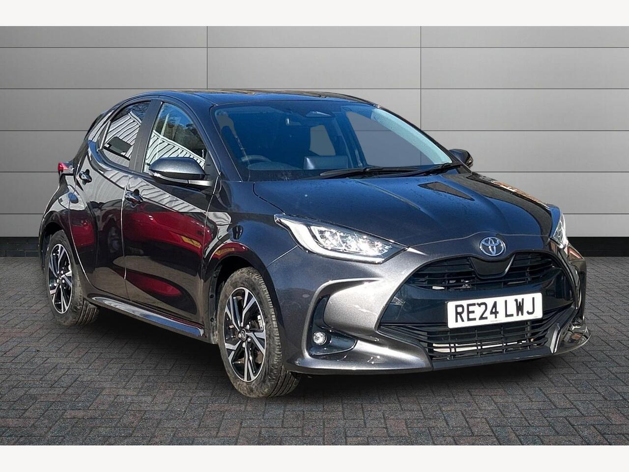 Main listing image - Toyota Yaris