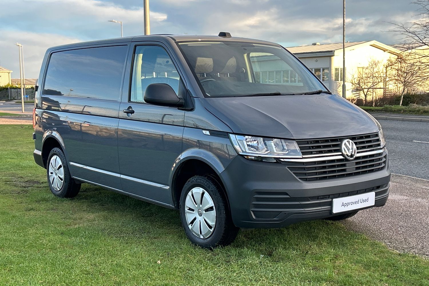 Main listing image - Volkswagen Transporter