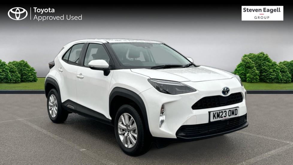 Main listing image - Toyota Yaris Cross