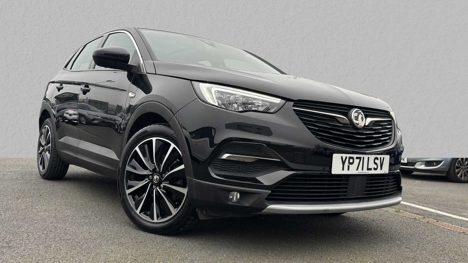 Main listing image - Vauxhall Grandland X