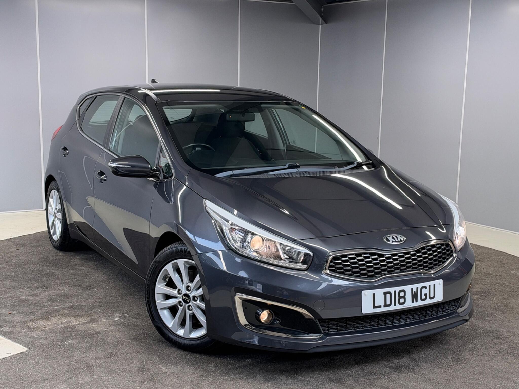 Main listing image - Kia Ceed