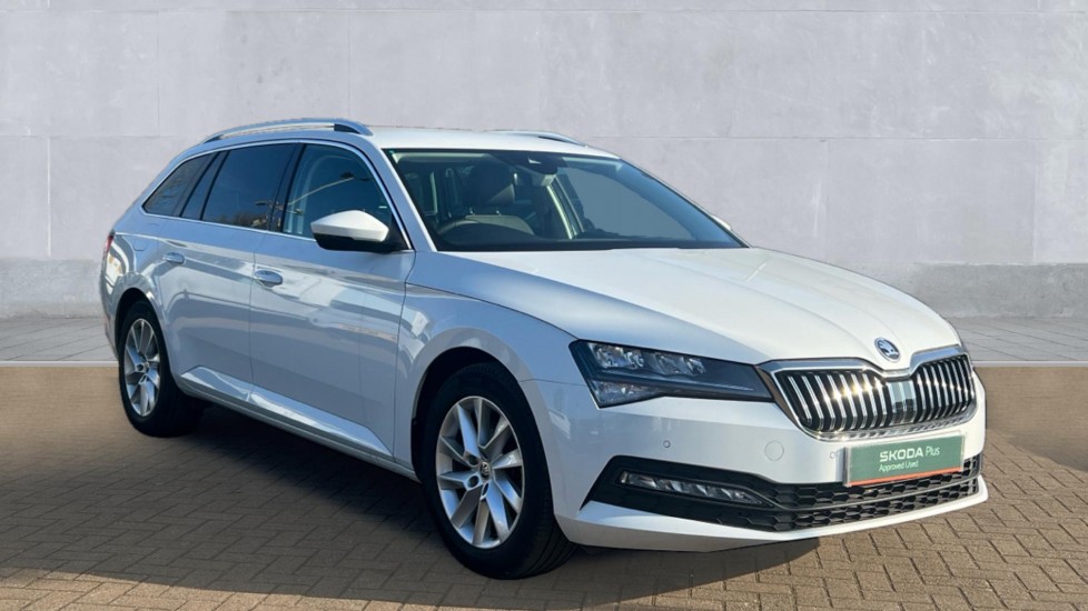 Main listing image - Skoda Superb Estate