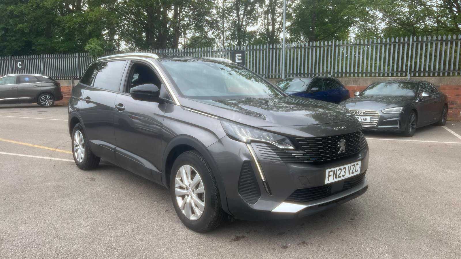 Main listing image - Peugeot 5008
